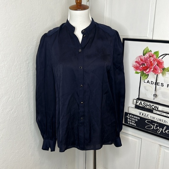 Vanessa Bruno Navy Button Down Blouse Size 36/4US - Picture 1 of 9